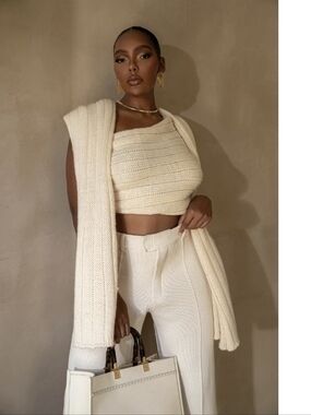JLUXLABEL Cream Knit Scarf Shrug
